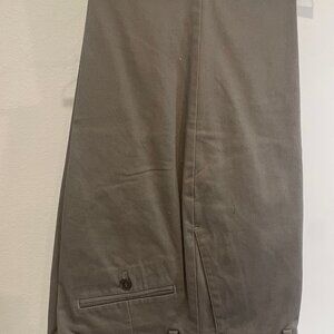 Brown Dockers Dress Pants (33x30)